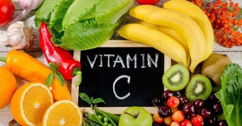 Formel C6h8o6 Vitamin C Pulver für kosmetische Zwecke in großen Mengen mit Gut und CAS-Nr. 50-81-7